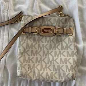 Michael Kors Purse. Perfect condition.